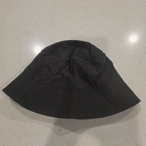 Zara Black Bucket Hat